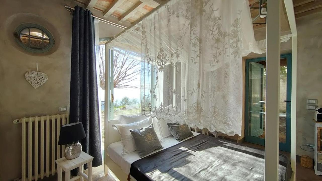 Podere Le Vedute Bed & Breakfast Larciano Екстериор снимка